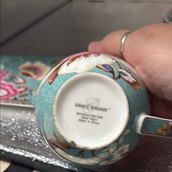 Grace Teaware Peacock Lotus Garden Sugar Bowl and Creamer set - Picture 13 of 14